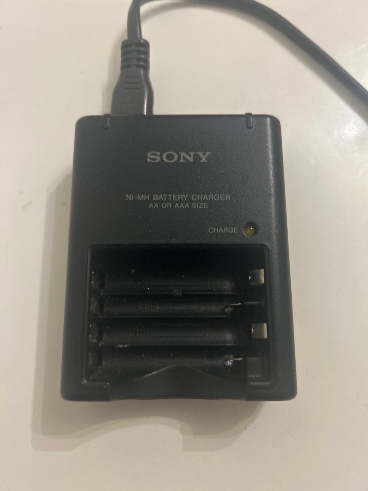 Sony BC-CS2B Ni-MH Batterijlader AA/AAA, Ophalen of Verzenden, Zo goed als nieuw
