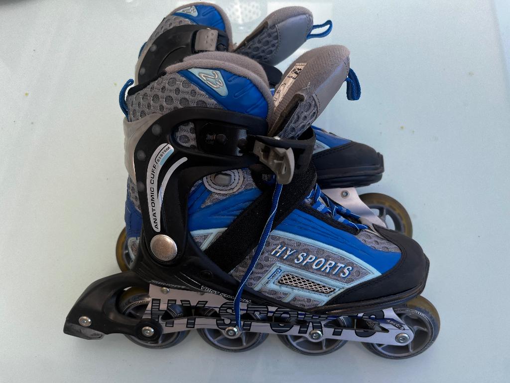Coole skeelers, Sport en Fitness, Ophalen, Kinderen, Zo goed als nieuw, Inline skates 4 wielen