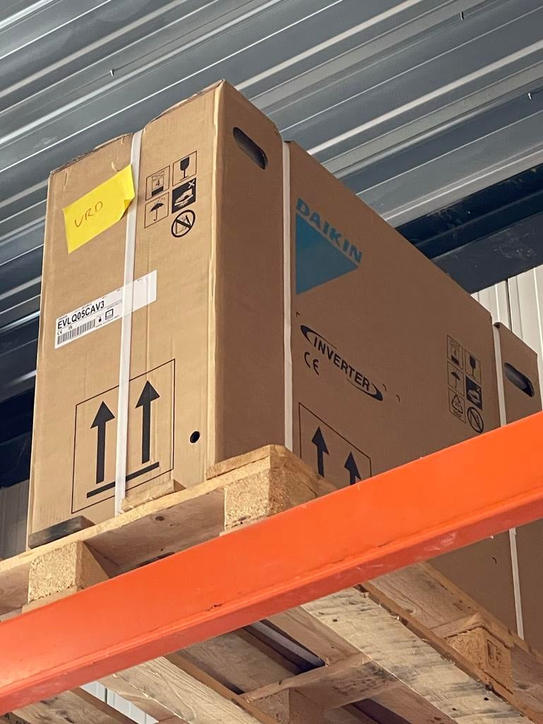 Buitenunit warmtepomp Daikin, Ophalen, Minder dan 60 m³, Nieuw, 3 snelheden of meer