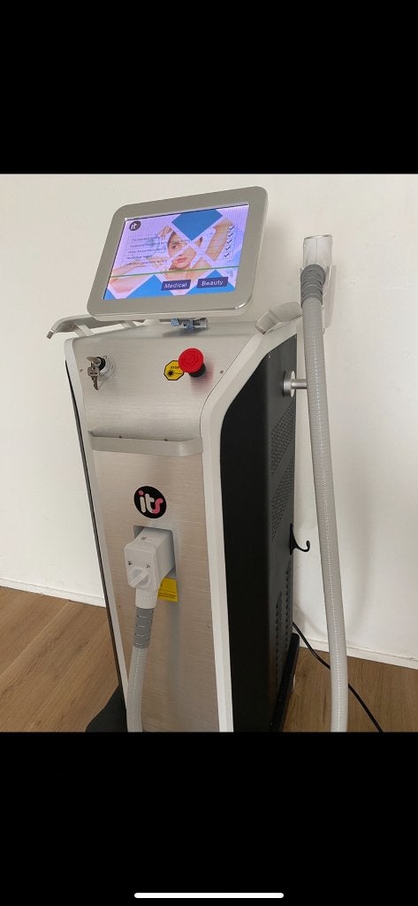 Diode Ice laser beauty/medical pro, Witgoed en Apparatuur, Ophalen, Zo goed als nieuw, Scheren en Epileren