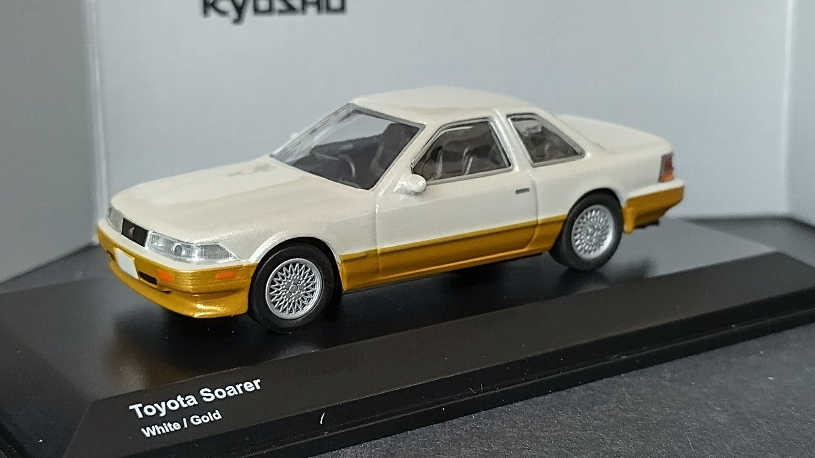 Toyota Soarer White Gold 1:64 Kyosho Pol, Auto, Verzenden, ., Nieuw