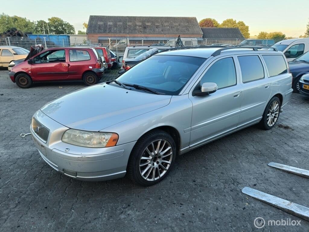 Volvo V70 2.4 D5 2007 onderdelen, Gebruikt, Volvo, Volvo
