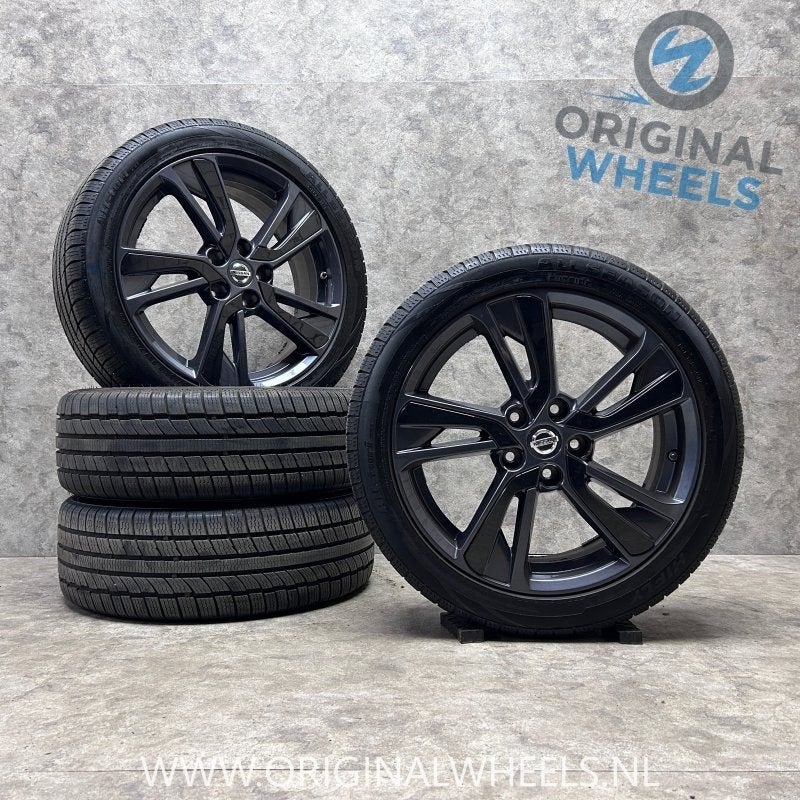 18 inch originele velgen + all season banden Nissan Juke, 18 inch, Gebruikt, -, -