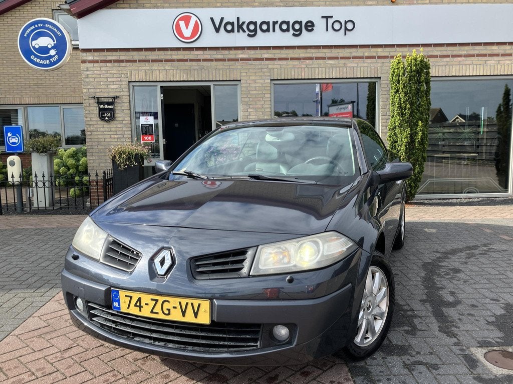 Renault Mégane Coupé-Cabriolet 2.0 Tech Line | Xenon | Pan, Auto's, Voorwielaandrijving, 1998 cc, 135 pk, Gebruikt