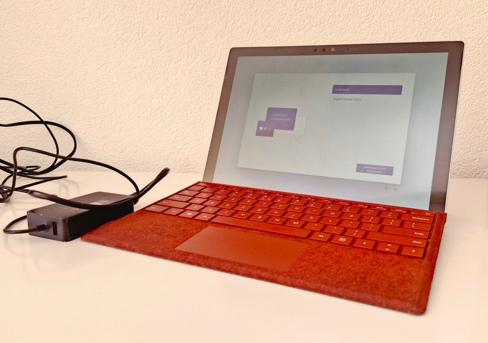 Microsoft Surface Pro 6, model 1796, 128 GB, Gebruikt, Qwerty, 8 GB, Minder dan 2 Ghz