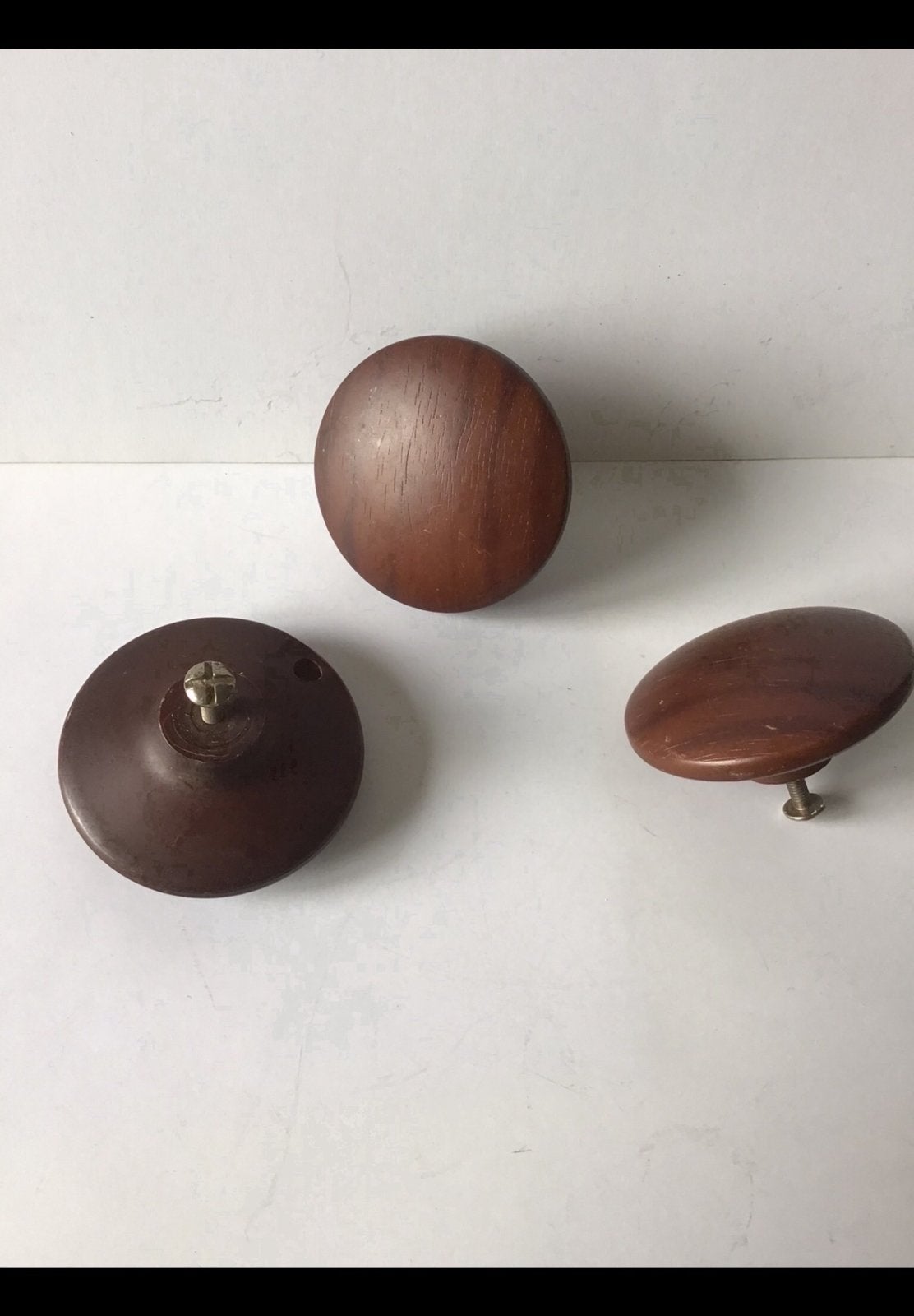 3 Kunststof knopjes, meubelknopjes, bruin diameter ong 5,7cm, Doe-het-zelf en Verbouw, Hang- en Sluitwerk, Ophalen of Verzenden