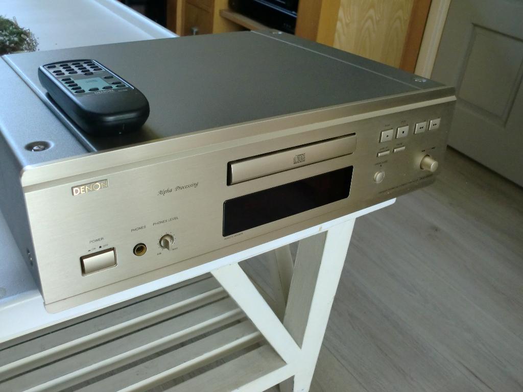 Denon DCD-755 Stereo Compact Disc Player onderhoud gehad., Ophalen of Verzenden, Refurbished, Overige merken