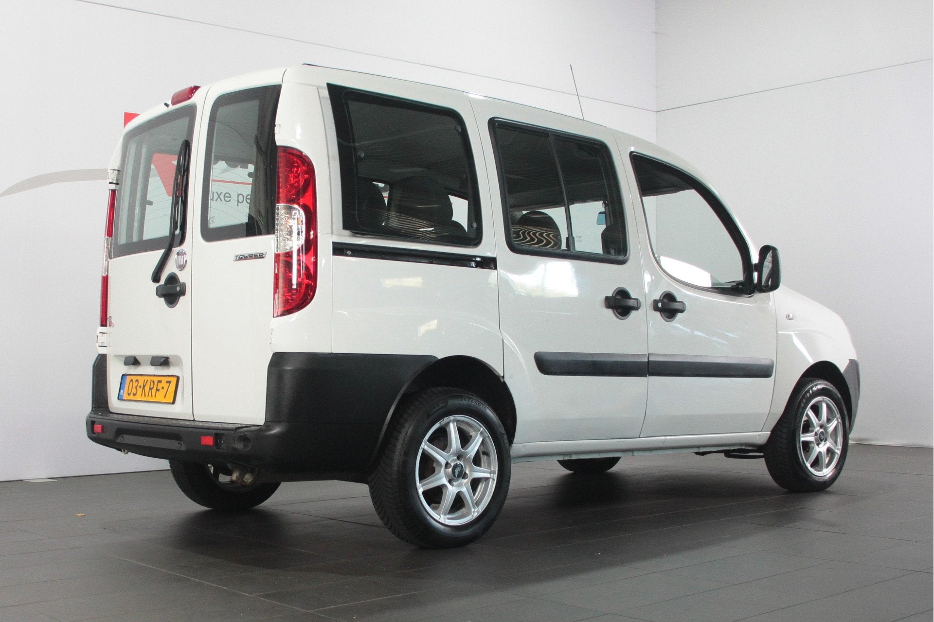 Fiat Doblò 1.4 Active - Benzine - 5 pers. (bj 2010), Voorwielaandrijving, Gebruikt, Doblo, 4 cilinders