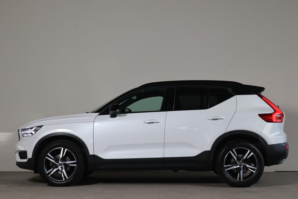 Volvo XC40 1.5 T3 R-Design NL-Auto! Panoramadak I Camera I A, Auto's, Volvo, Gebruikt, Euro 6, Wit, Origineel Nederlands