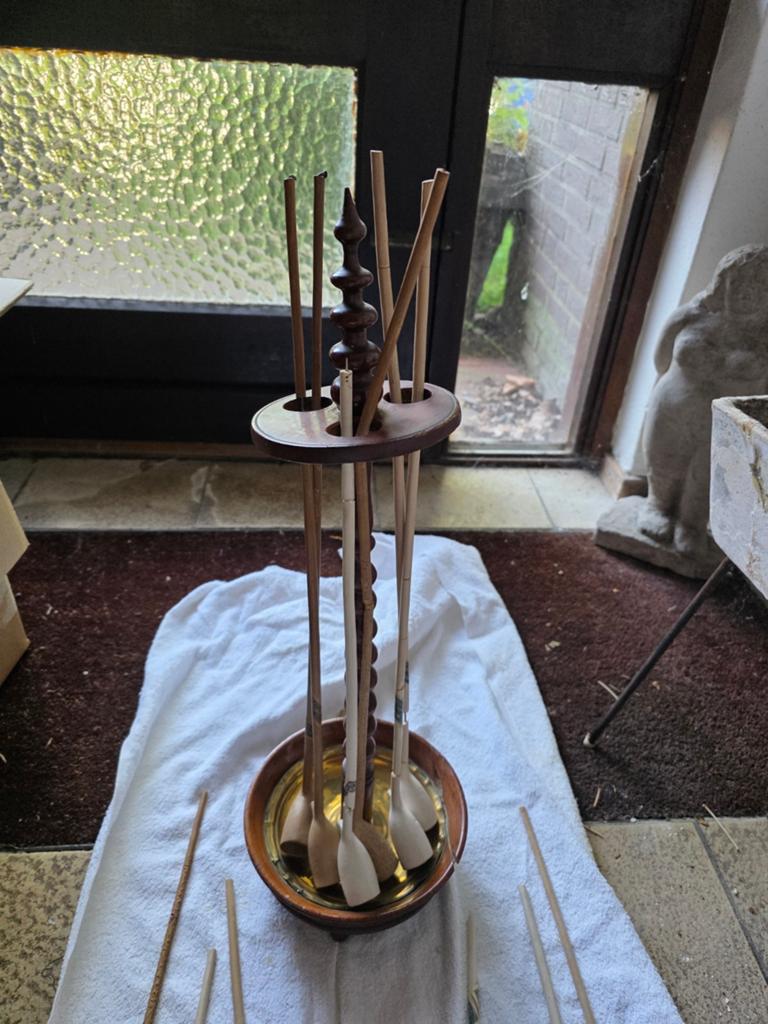 Antieke Zenith Gouda kleipijpen met houten standaard, Ophalen of Verzenden