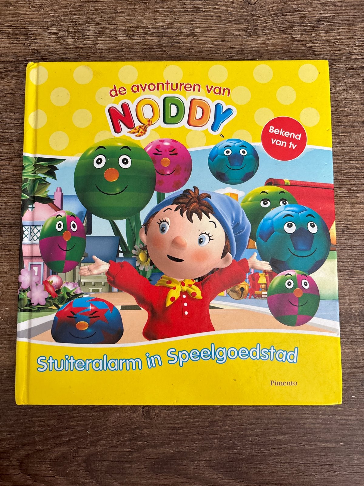 Noddy: Stuiteralarm in Speelgoedstad - Bekend van TV, Boeken, Jongen of Meisje, Ophalen of Verzenden, Zo goed als nieuw, Voorleesboek