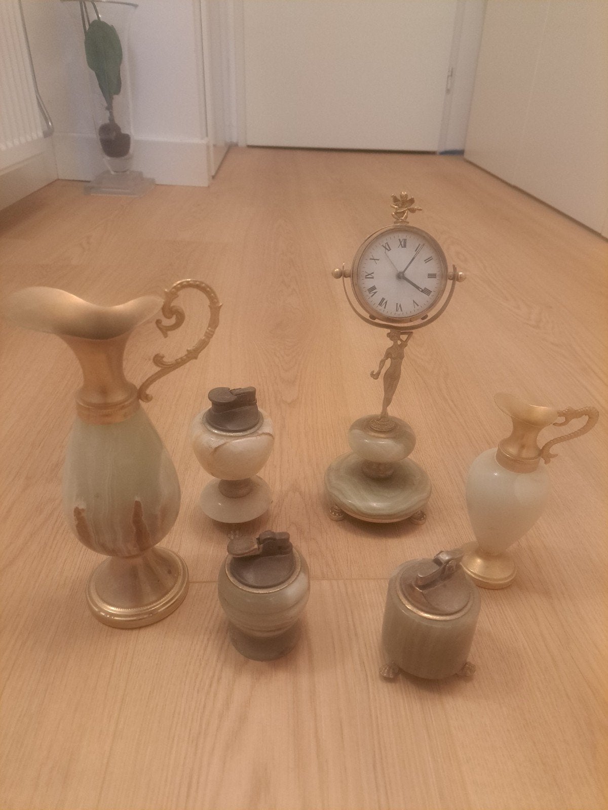 Klok en curiosa, Huis en Inrichting, Woonaccessoires | Overige, Ophalen