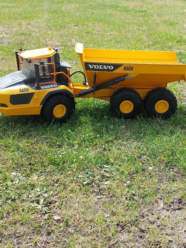 Bruder dumper, Ophalen, Zo goed als nieuw