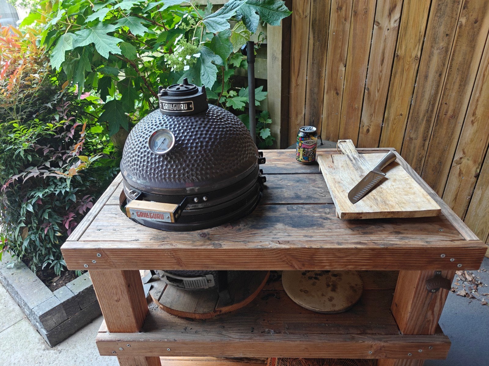 Grill Guru Compact Kamado BBQ met onderstel, Ophalen, Gebruikt, Grill Guru