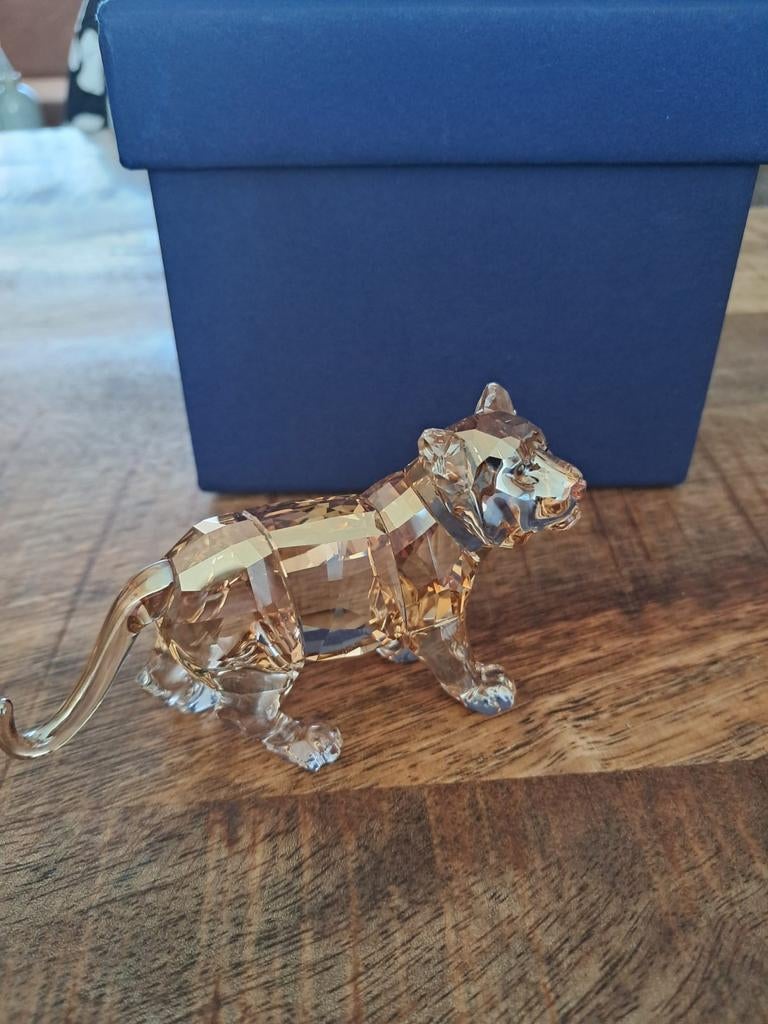 Swarovski kristallen tijgerjong met originele doos, Ophalen of Verzenden, Zo goed als nieuw, Figuurtje