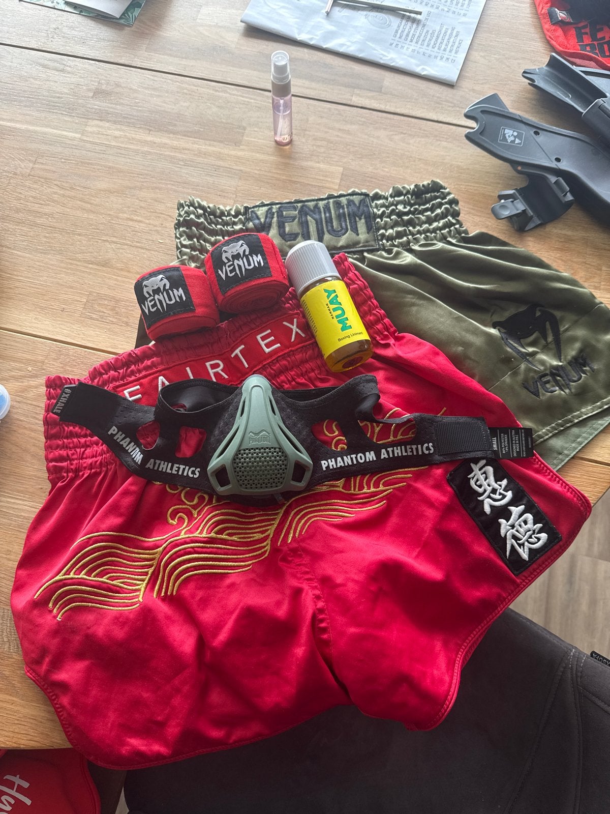 Fairtex/Venum Kickboks/Muay Thai Set met Phantom Masker, Sport en Fitness, Vechtsporten en Zelfverdediging, Ophalen of Verzenden