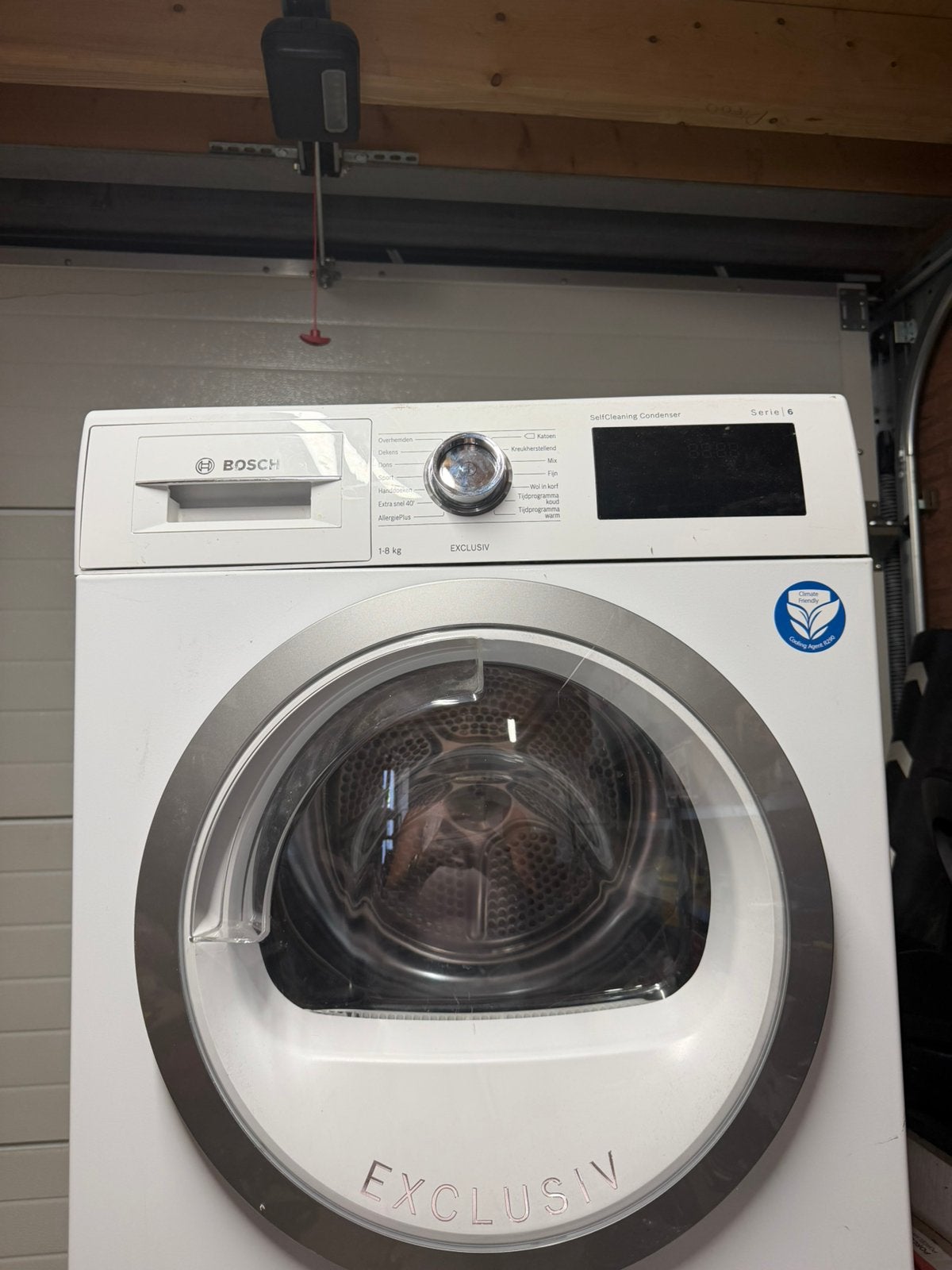 Bosch serie 6 droger, Ophalen of Verzenden, Zo goed als nieuw, 1200 tot 1600 toeren, Minder dan 85 cm