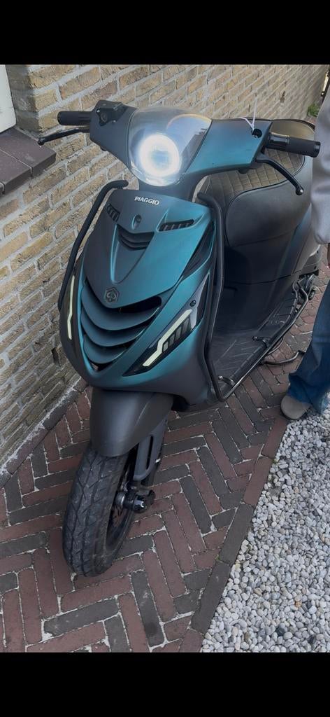 Zip 4t 2v 80cc Sp, Fietsen en Brommers, Scooters | Piaggio, Zo goed als nieuw, Zip, Benzine, Ophalen