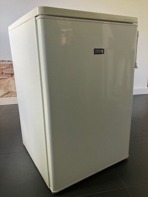 KOELKAST, TAFEL MODEL, Ophalen, Minder dan 85 cm, Minder dan 75 liter, 45 tot 60 cm