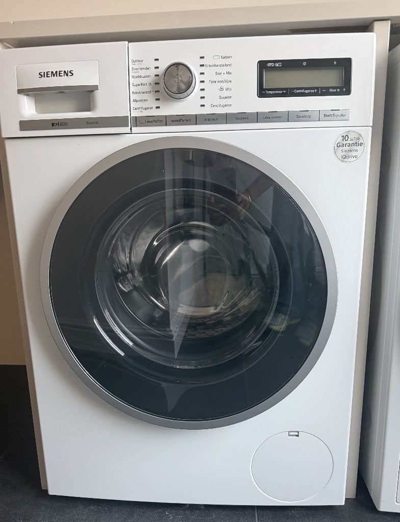 Foto 3 van Siemens iQ800 wasmachine en droger