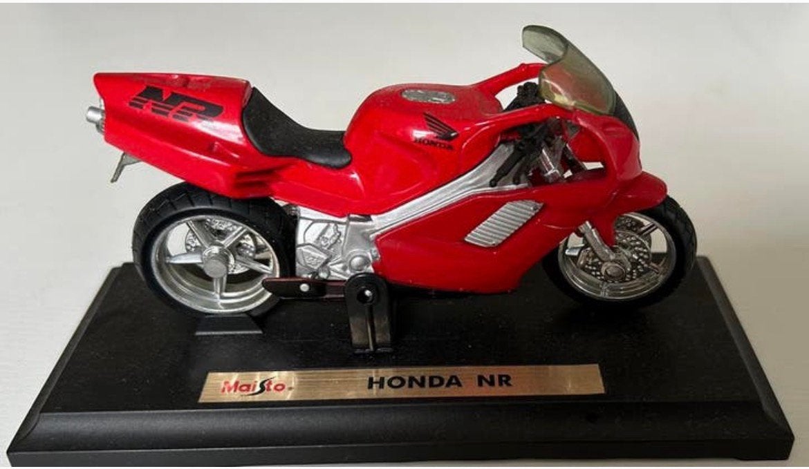 Maisto Honda NR 1:18 op standaard TT Assen, Ophalen of Verzenden, Zo goed als nieuw, Motor, Maisto
