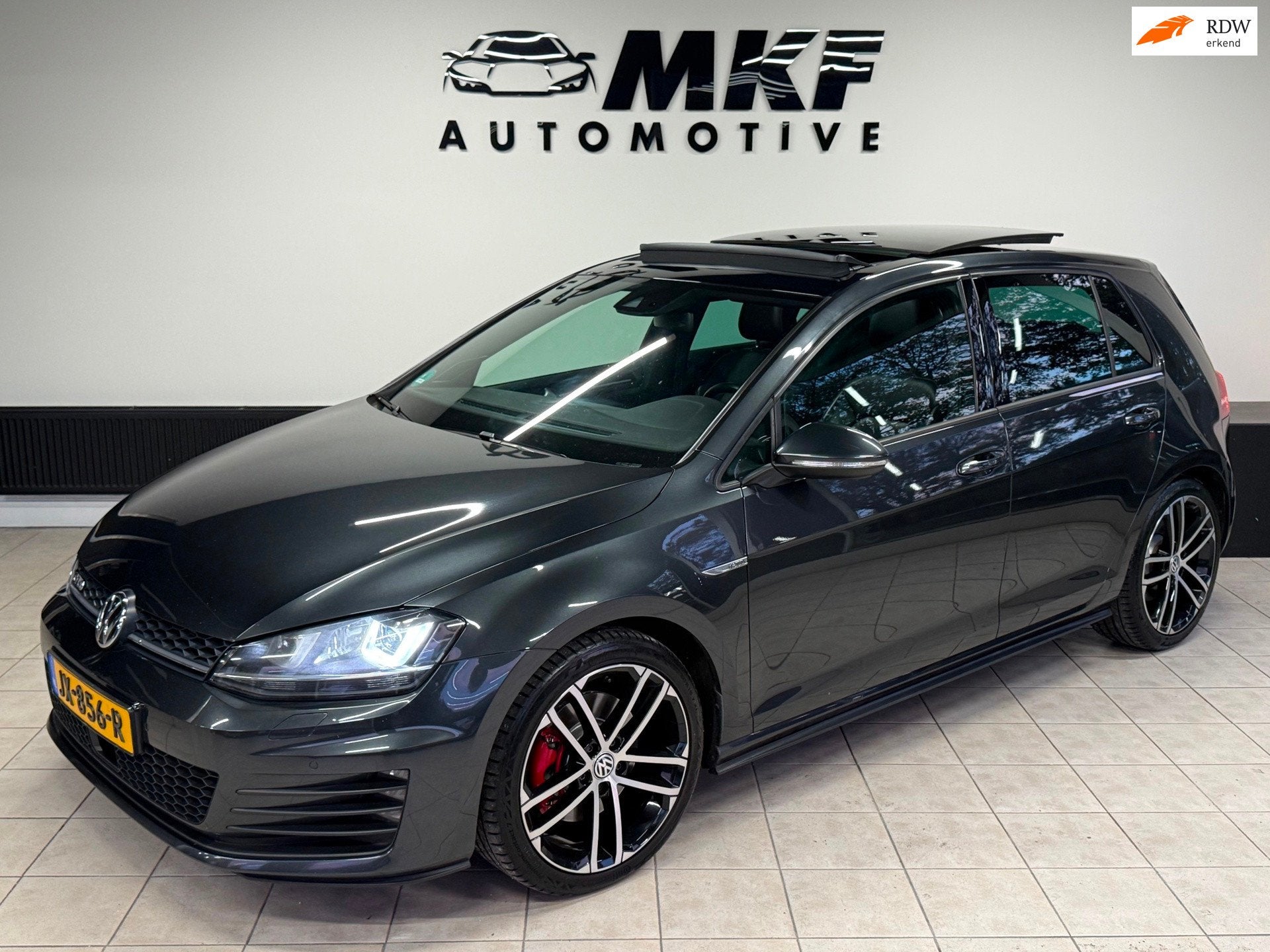 Volkswagen Golf 2.0 TDI GTD 184PK DSG 2015 ECC|PANO|LEER|DYN, Auto's, Gebruikt, Euro 6, 4 cilinders, Automatische klimaatregeling