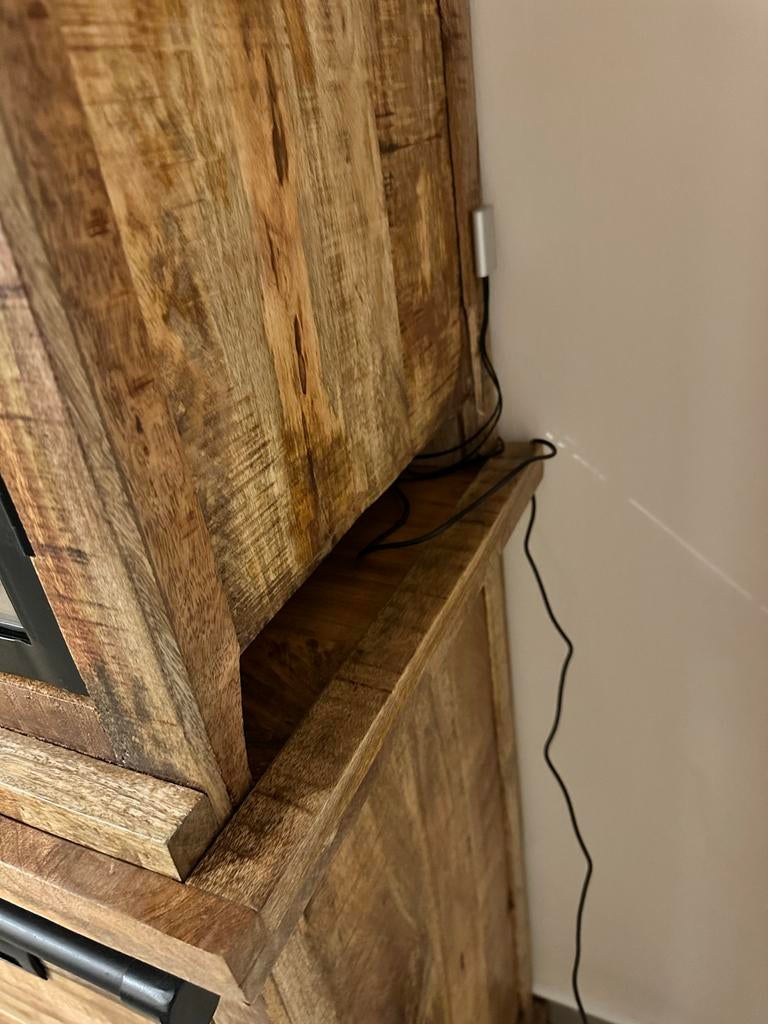 Robuuste Houten Vitrinekast met Schuifdeuren en Laden, Ophalen, Minder dan 25 mm, Zo goed als nieuw, Plank