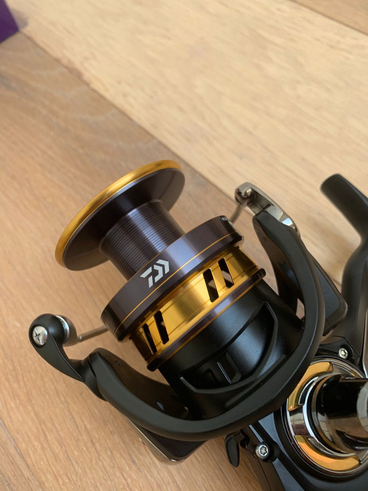 Nieuwe Daiwa Legalis LT 6000D-H molen, 5 lagers, Watersport en Boten, Hengelsport | Roofvissen, Molen, Daiwa, Nieuw, Ophalen of Verzenden