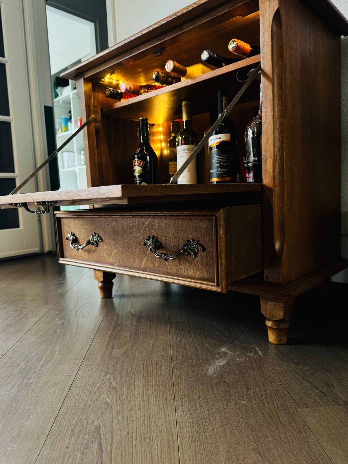 Vintage drankkast / minibar van massief hout met LED, Ophalen, Zo goed als nieuw, 25 tot 50 cm