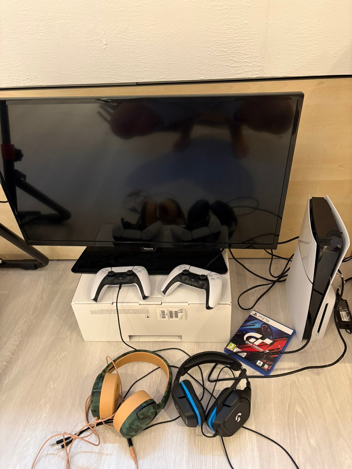 Complete PS5 Race Simulator Set | PS5 + TV + Thr T248, Ophalen, Zo goed als nieuw
