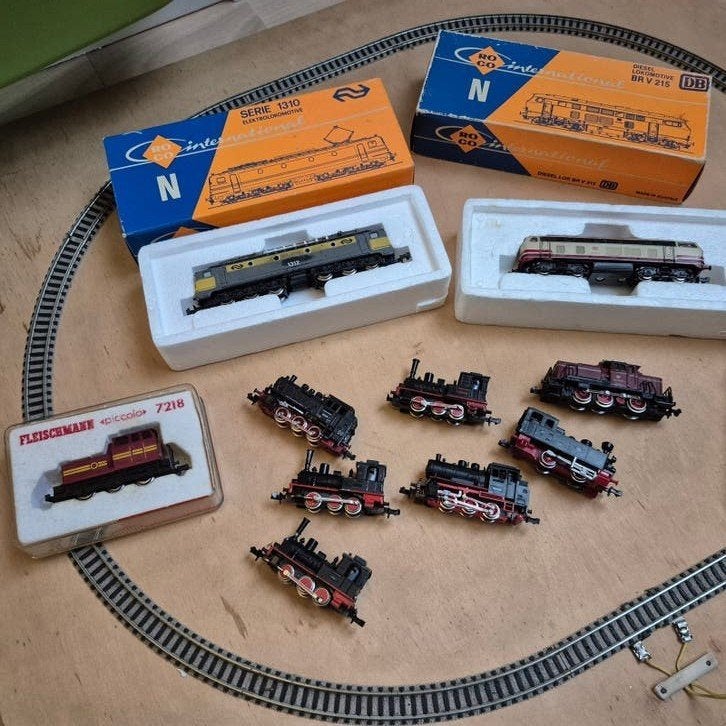 10 loop en sloop locs N spoor, Ophalen of Verzenden
