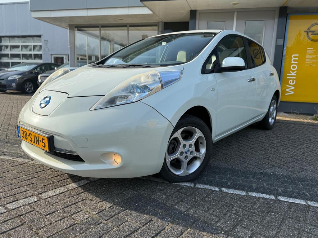 Nissan LEAF Base 24 kWh | Navi | Automaat | Camera | LMV | 7, Auto's, Gebruikt, 199 km, Wit, Origineel Nederlands
