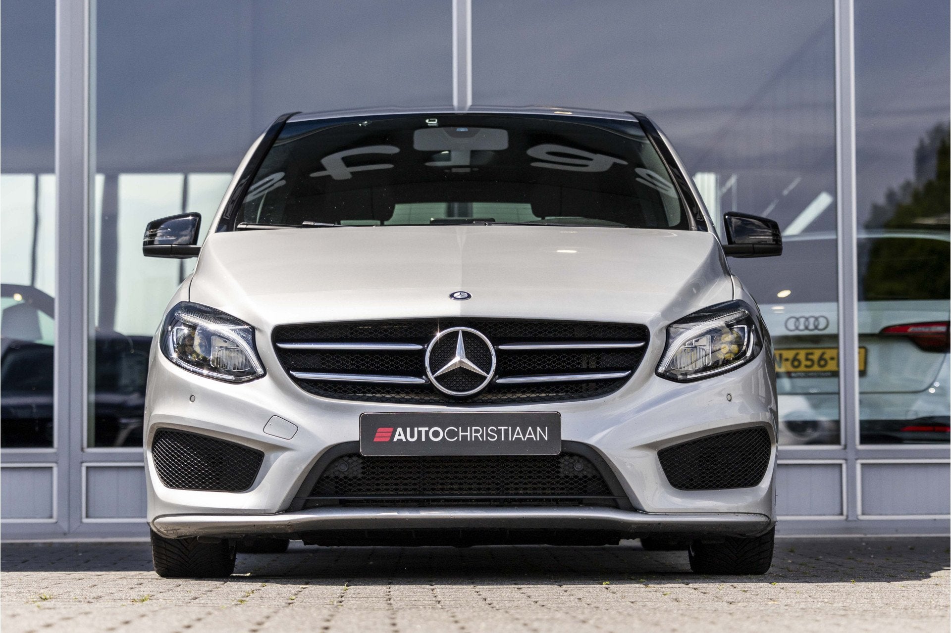 Mercedes-Benz B-Klasse 180 AMG Night Edition Plus | Automaat, 12 maanden, 1325 kg, Gebruikt, 4 cilinders