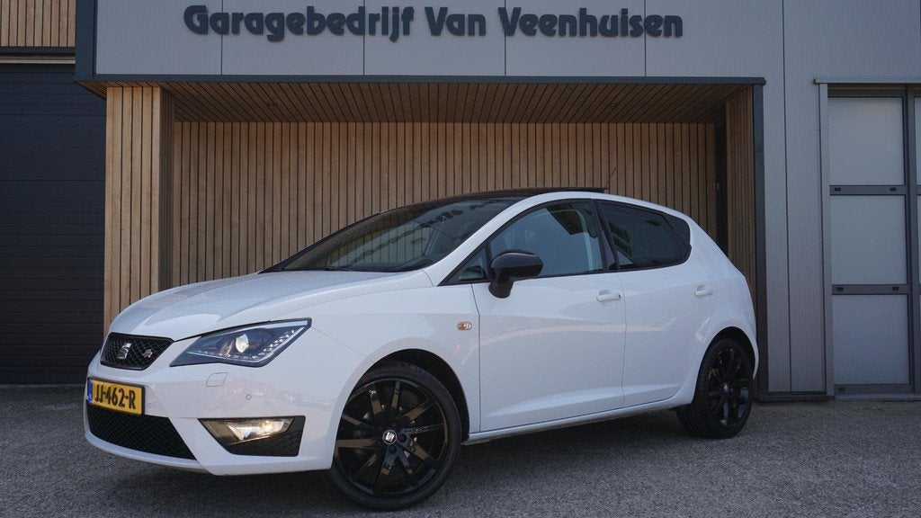 SEAT Ibiza 1.0 TSI 95pk FR Connect 5Drs Pano.Dak *Black Opti, Voorwielaandrijving, Automatische klimaatregeling, Euro 6, 995 kg
