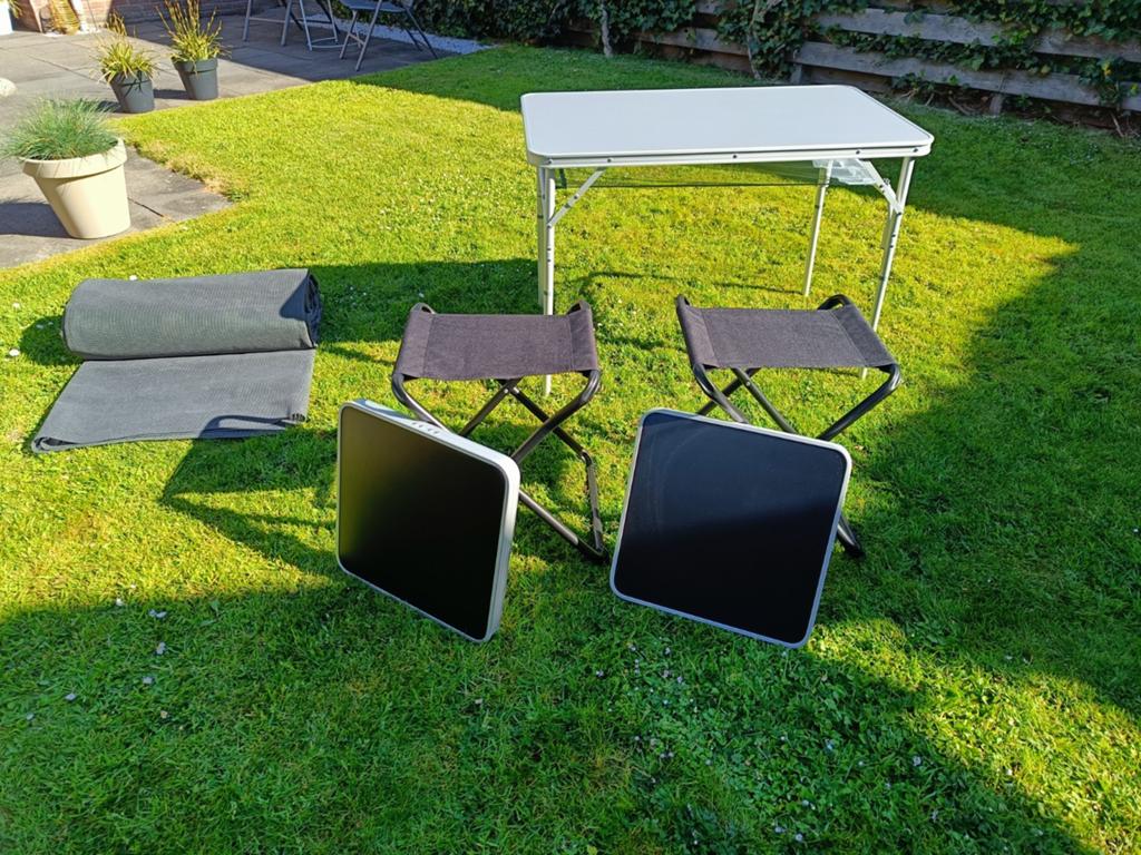 Twee leuke bijzettafeltjes!, Ophalen of Verzenden, Zo goed als nieuw, Campingmeubel-accessoire