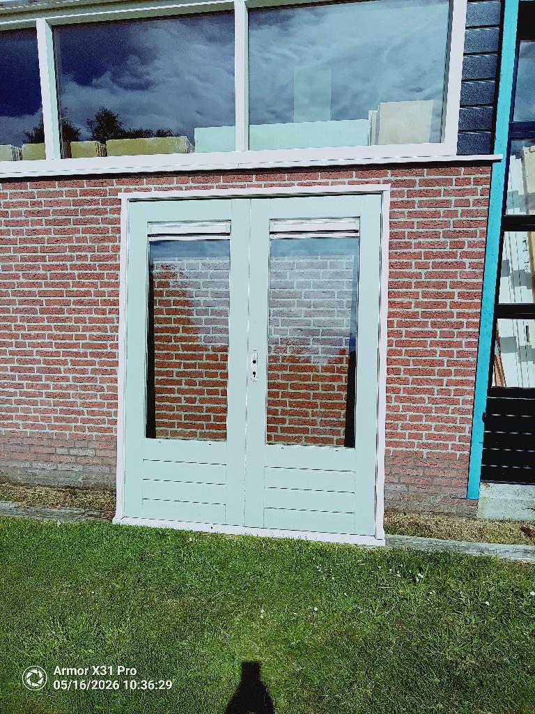 2 gebruikte hardhouten deuren, Doe-het-zelf en Verbouw, Deuren en Horren, Ophalen, Gebruikt, Buitendeur, Glas
