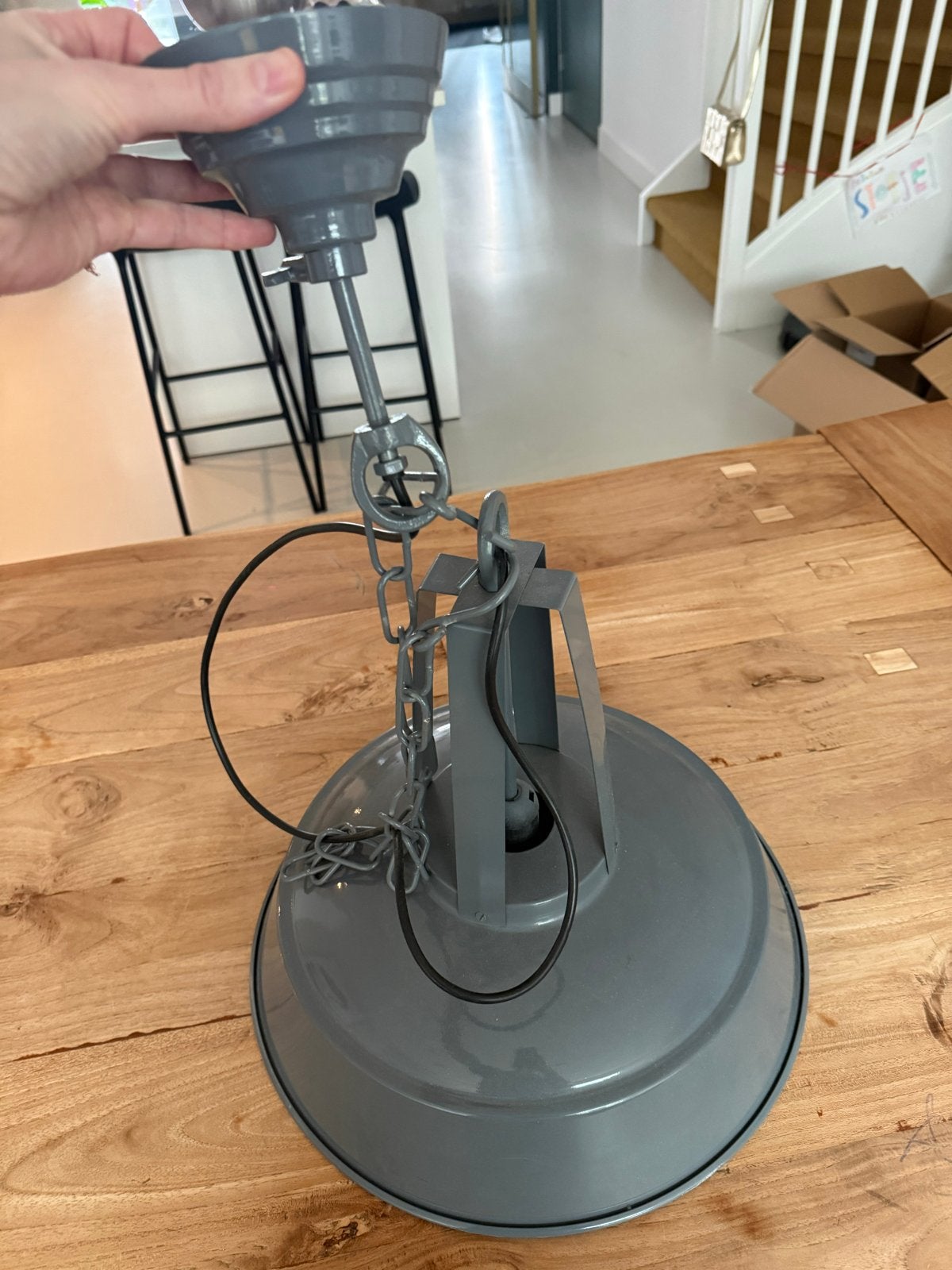 Grijze industriële hanglamp met ketting, Ophalen, Gebruikt, Metaal, E27 (groot)