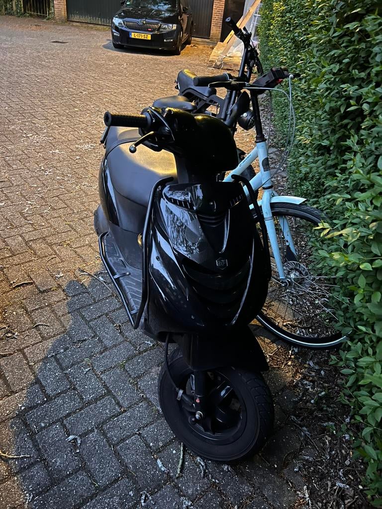 Zip 50cc 2 takt, Ophalen, Zo goed als nieuw, Benzine, Piaggio