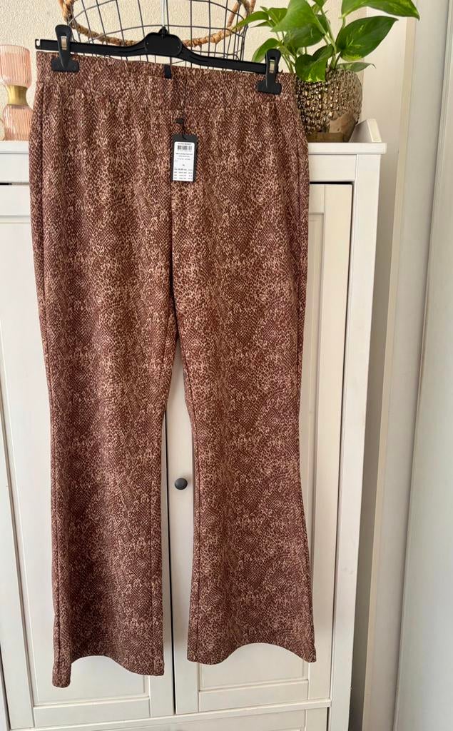 Nieuwe Vero Moda flared legging maat xl, Bruin, Maat 42/44 (L), Ophalen of Verzenden, Zo goed als nieuw