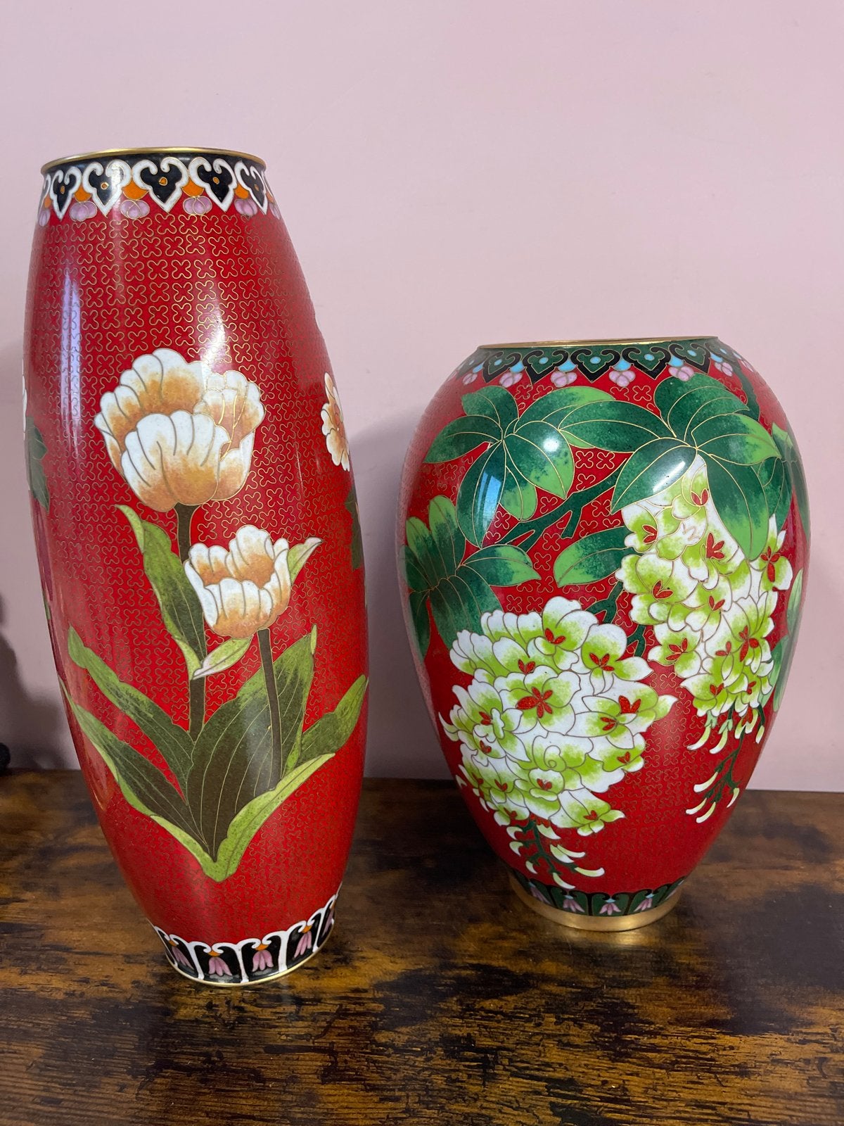 Set van 2 Cloisonné Vazen - Rood met Bloemenpatroon, Ophalen of Verzenden