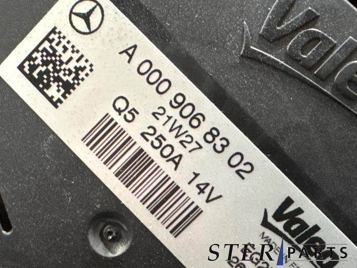 Dynamo van een Mercedes Sprinter, Gebruikt, -, Ophalen of Verzenden, -