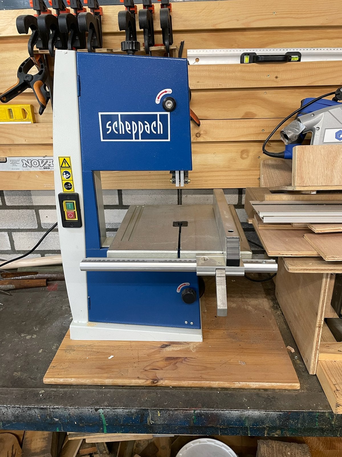 Scheppach BASA1 Lintzaag - Zo goed als nieuw, Ophalen, Zo goed als nieuw, 30 tot 70 mm, Lintzaag