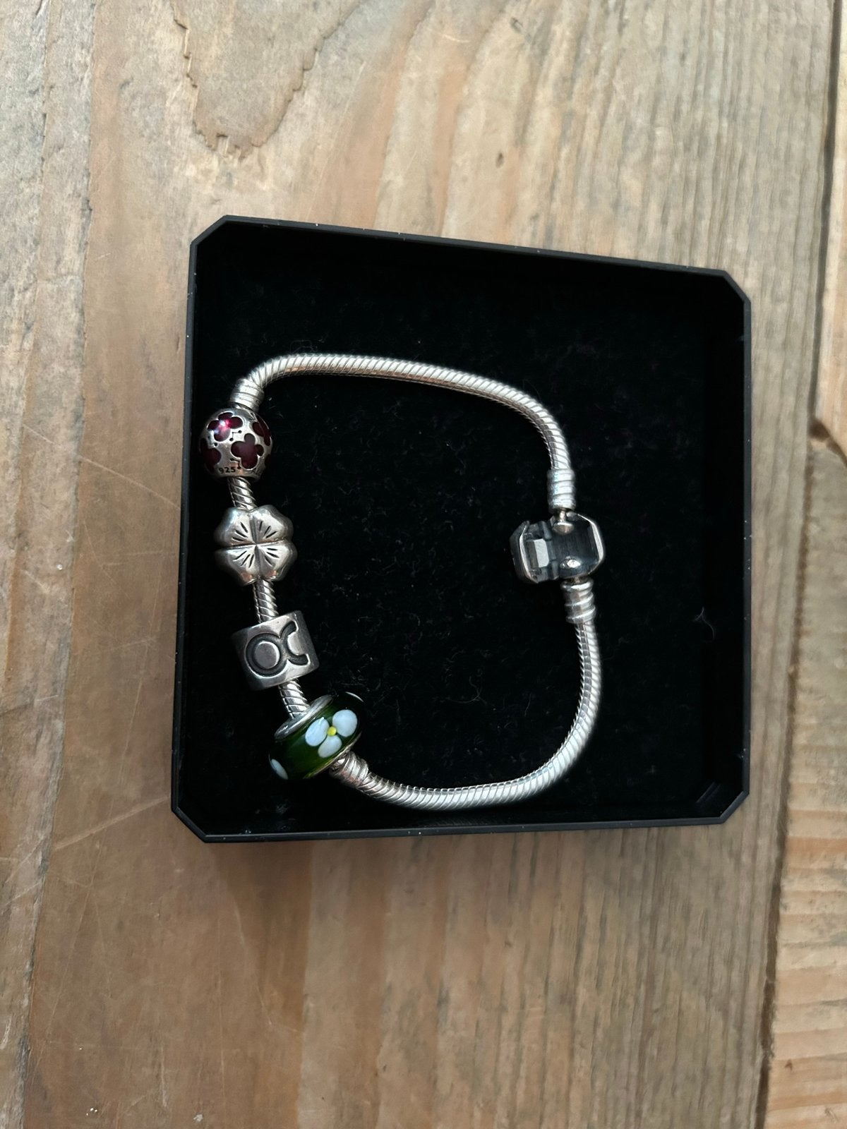 Armband van Pandora met 4 bedels, Ophalen, Zo goed als nieuw, Zilver
