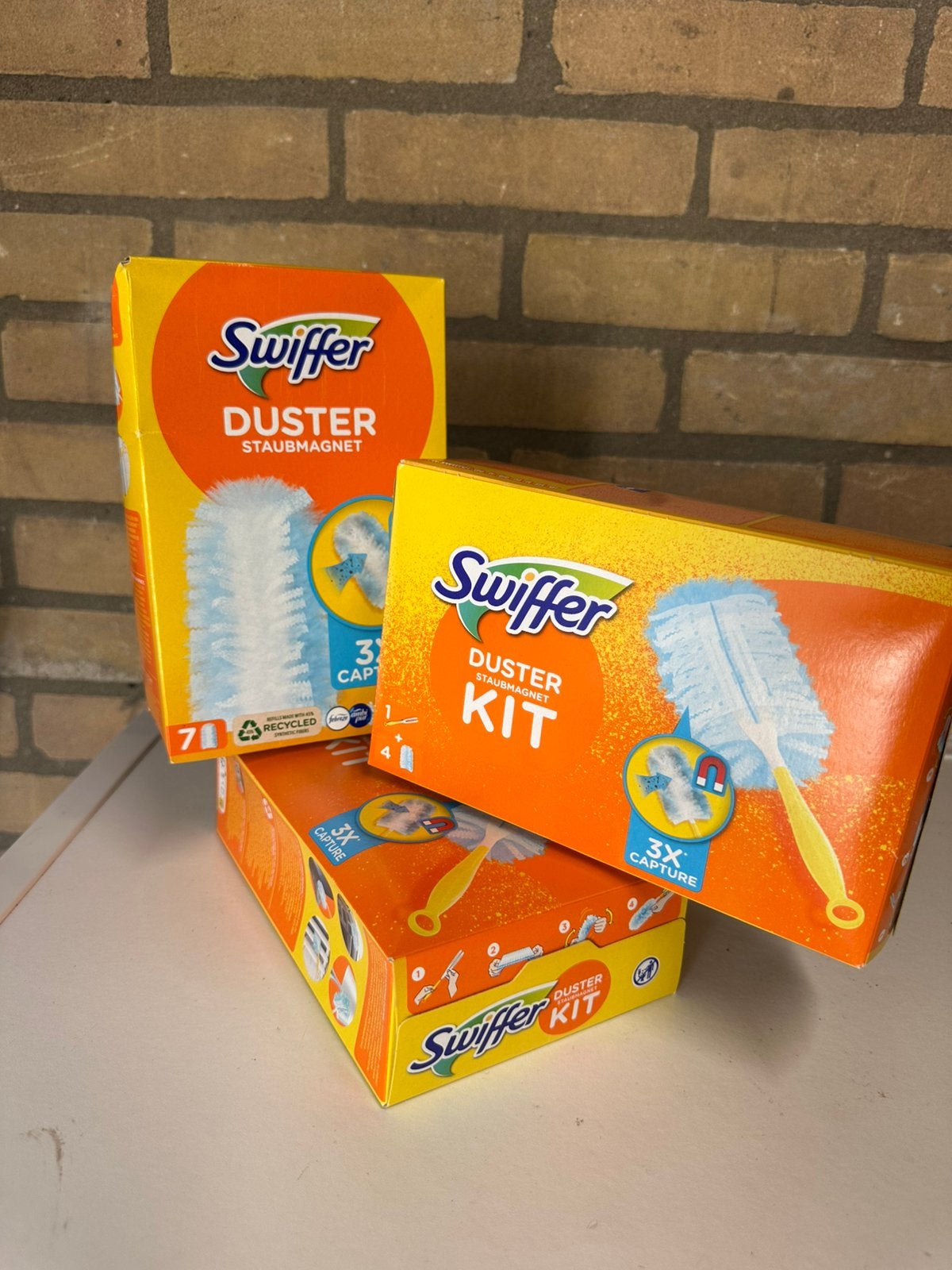 Swiffer 2 x duster kit + stofmagneet, Huis en Inrichting, Ophalen