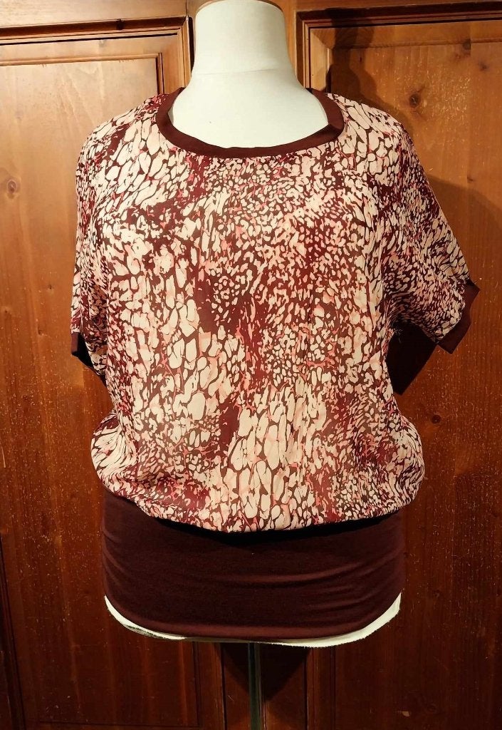 mooi chiffon tuniekje bordeaux 46, Ophalen of Verzenden, Zo goed als nieuw, Maat 46/48 (XL) of groter, Overige kleuren