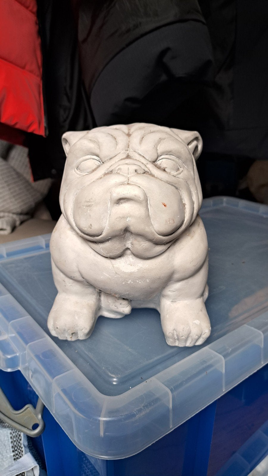 Stenen beeld Salty dog / bulldog, Verzamelen, Beelden en Beeldjes, Ophalen, Gebruikt, Dier