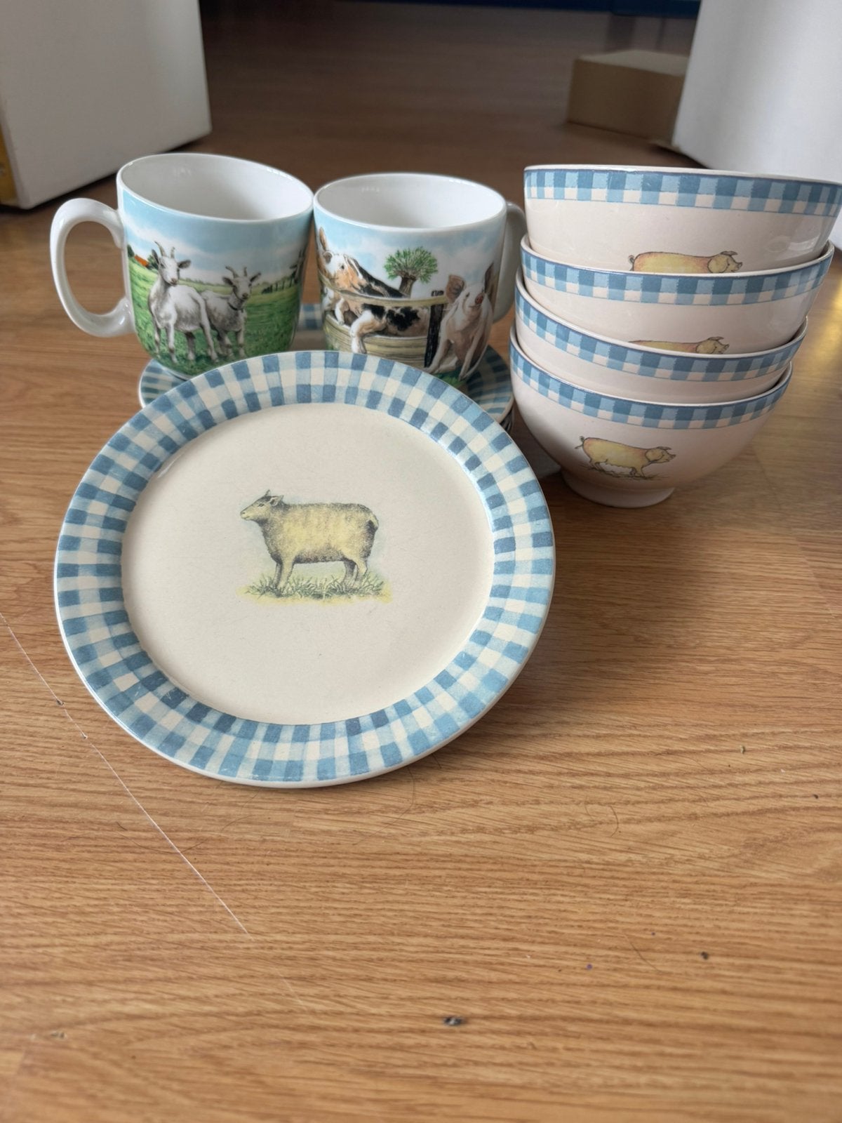 Boerderijdieren servies, Ophalen of Verzenden, Zo goed als nieuw, Landelijk/Boerenbont, Compleet servies