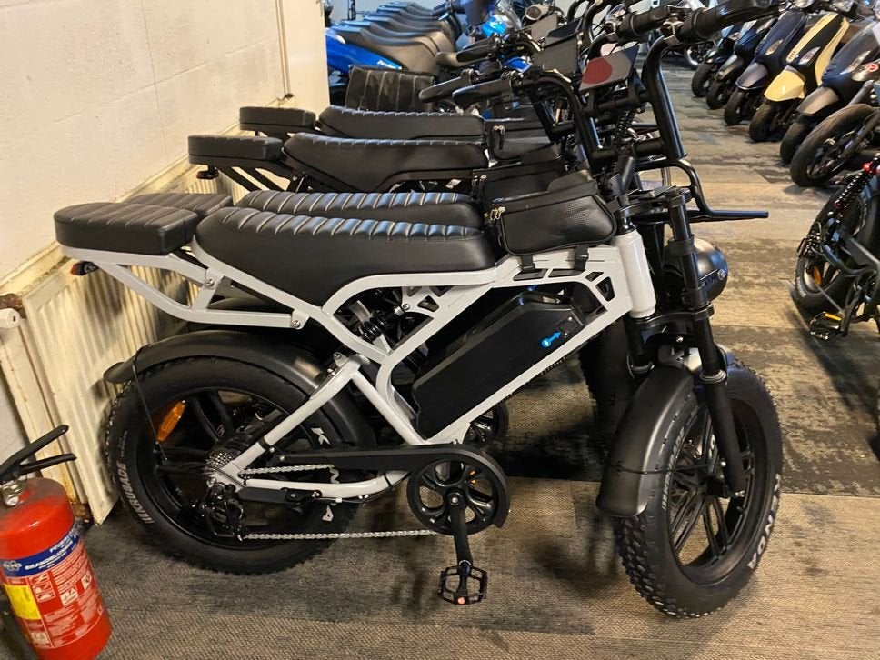 Foto 10 van NIEUWE OUXI QM WHEEL FATBIKE V20 PRO OUXI V8 NIEUW