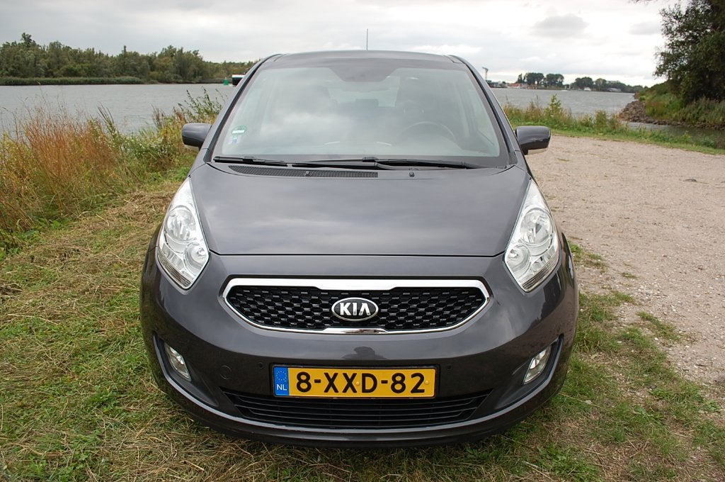 Kia VENGA 1.4 Cvvt Exec | 2014 | NW APK | PANO | NAV | TREKH, Auto's, Voorwielaandrijving, Dealer onderhouden, Stof, Zwart
