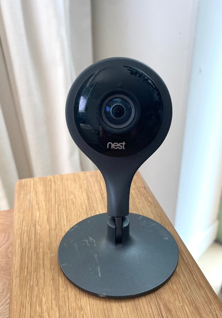 Nest indoor beveiligingscamera, Ophalen